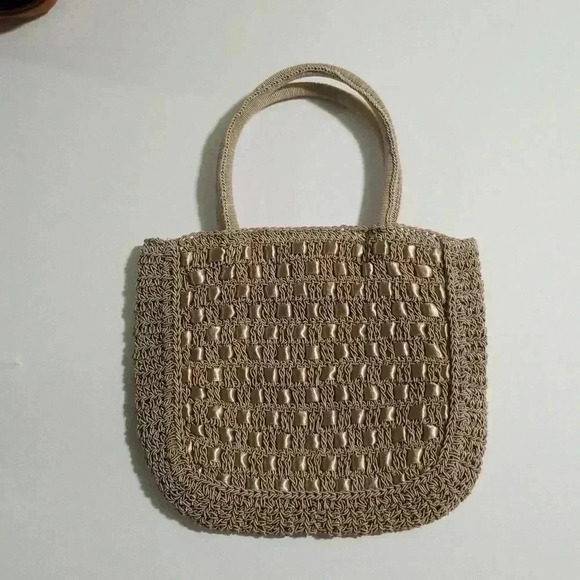 Small crochet and satin handle purse - Picture 1 of 5